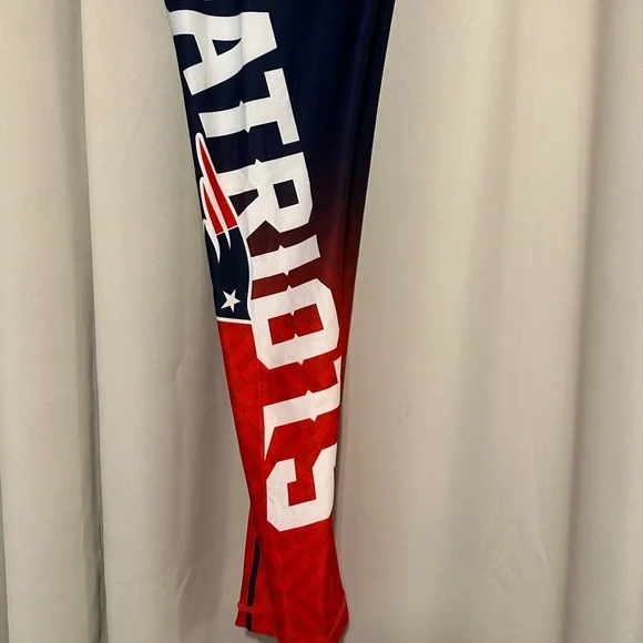 Women’s New England Patriots NFL Leggings - Red and Navy Size M - Picture 4 of 6